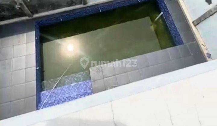 Rumah Siap Huni 2,5 Lantai + Kolam Renang 2