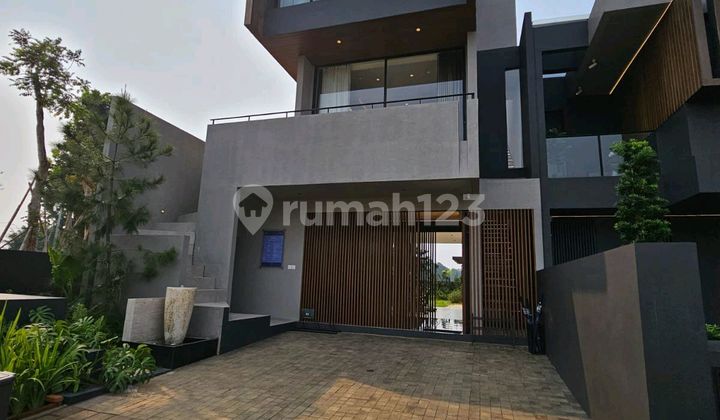 Runah Mewah 3 Lantai di Shila At Sawangan 2