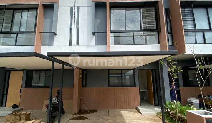 Rumah Baru 2 Lantai Dekat Stasiun Citayam
