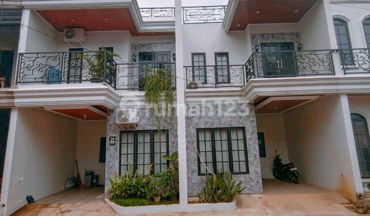 Rumah 2,5 Lantai Rooftop Dekat Tol Cijago