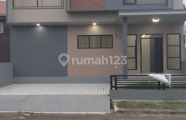 Rumah 2 Lantai Siap Huni di Cimanggis Depok