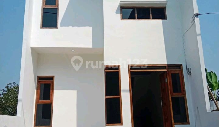 Rumah Baru 2 Lantai Dekat Stasiun Depok Rumah Baru 2 Lantai Dekat Stasiun Depok