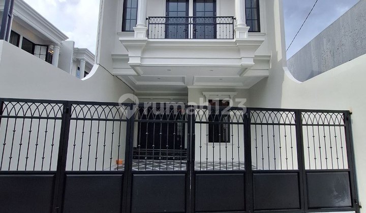 Rumah Mewah 2 Lantai Lokasi Strategis di Sukmajaya Depok