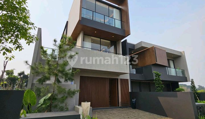 Runah Mewah 3 Lantai di Shila At Sawangan 1