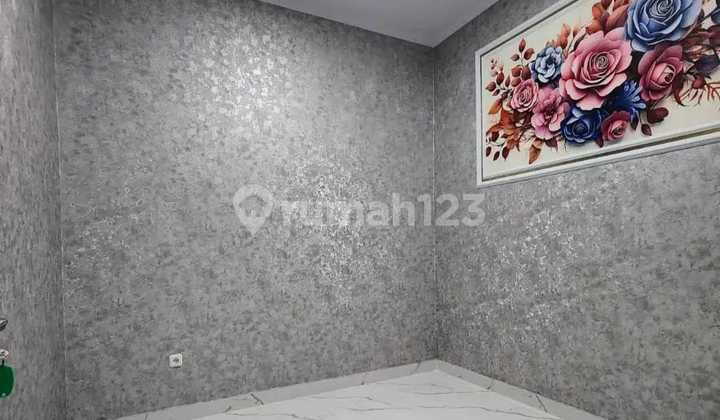Rumah 2 Lantai + Rooftop 0 KM Dr Tol Cijago Rumah 2 Lantai + Rooftop 0 KM Dr Tol Cijago