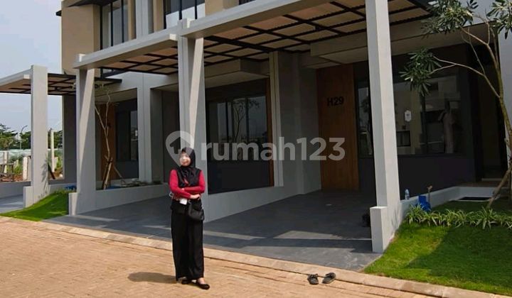 Rumah 2 Lantai Siap Huni Dekat Tol Desari Rumah 2 Lantai Siap Huni Dekat Tol Desari