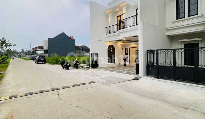 Rumah Mewah 2 Lantai di Grand Depok City Rumah Mewah 2 Lantai di Grand Depok City