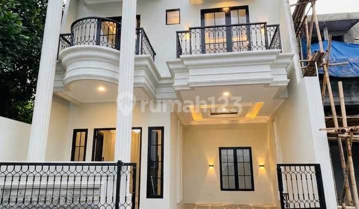 Rumah Mewah 2 Lantai Dekat Stasiun Depok Rumah Mewah 2 Lantai Dekat Stasiun Depok