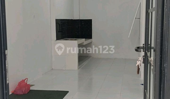 Rumah Akses 2 Mobil Dekat Perkotaan 2