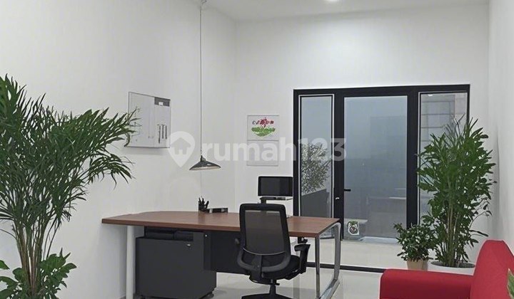 Affordable House Near Station And Toll Road 2