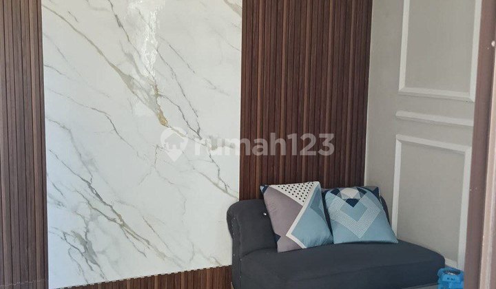 City center house with easy access to everywhere. City center house with easy access to everywhere.