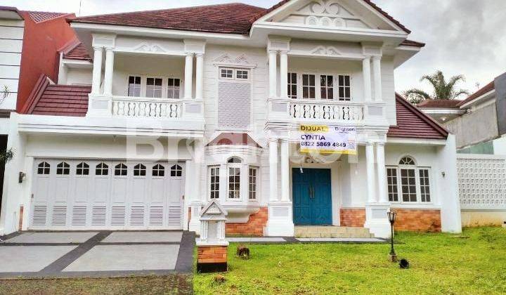 RUMAH MEWAH BESAR DALAM CLUSTER EKSKLUSIF KOTA WISATA CIBUBUR 1