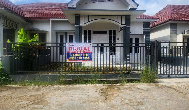 Rumah Jalan Sungai Raya Dalam Komplek Perumahan Cendana Family Permai, Kubu Raya 1