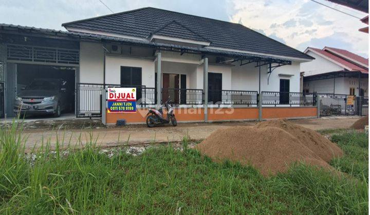 Rumah Jalan Raya Kapur Komplek Mekar Sari Residence Desa Kapur, Kubu Raya Pontianak 1