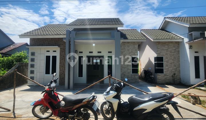 Rumah Jalan Villa Fasyah Regensi Komplek Kosgoro Permai Kubu Raya Rumah Jalan Villa Fasyah Regensi Komplek Kosgoro Permai Kubu Raya
