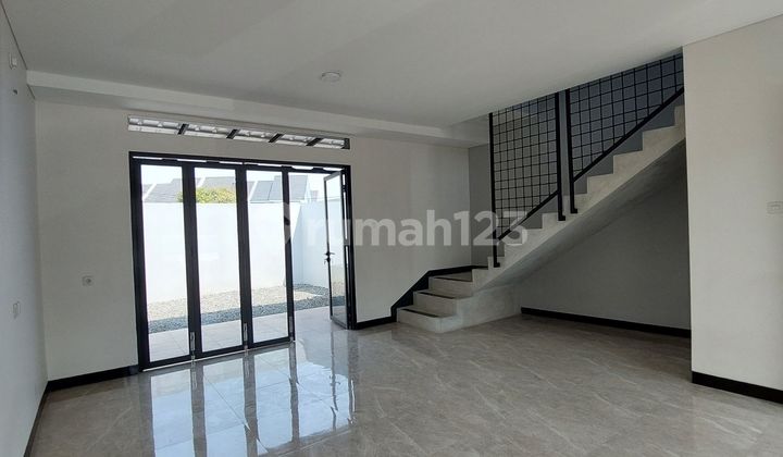 Dijual Rumah Baru 2 Lantai Lokasi Straregis Di Mampang Depok