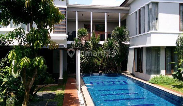 Rumah Cantik Asri Dengan Swimming Pool di Villa Cinere Mas 1