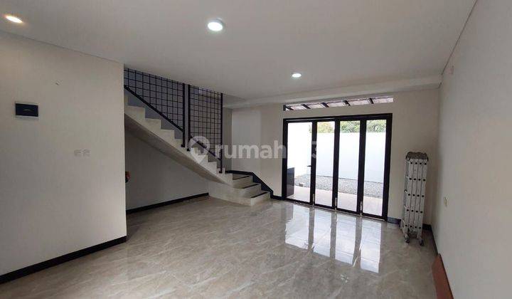 Dijual Rumah Baru 2 Lantai Lokasi Strategis Di Mampang Depok 1