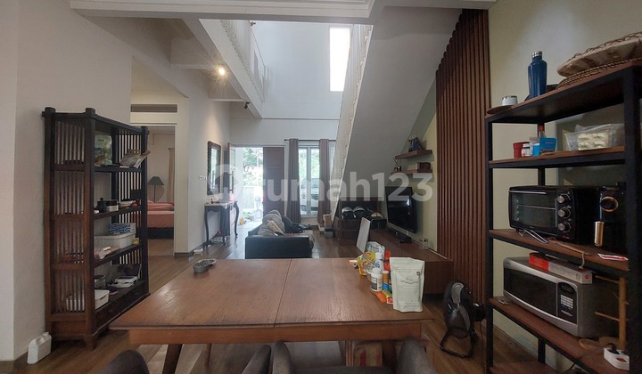 Rumah Bagus 2 Tingkat Lokasi Strategis Dekat Tol Depok Antasari 2