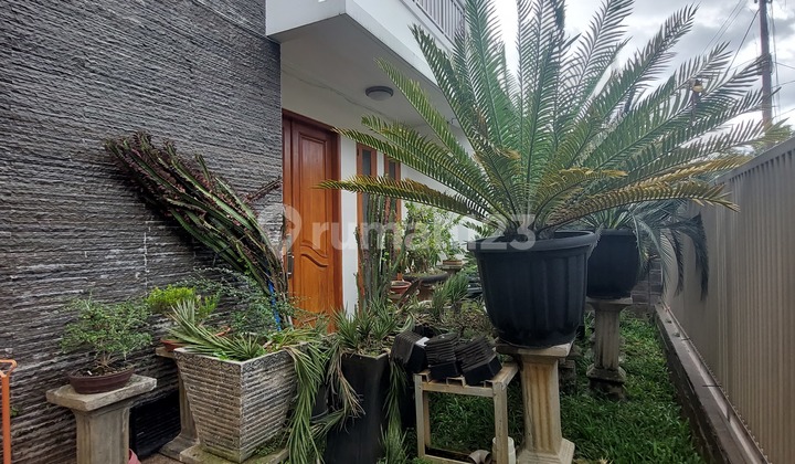 Rumah Bagus 2 Lantai Lokasi Strategis Dalam Komplek Di Bintaro