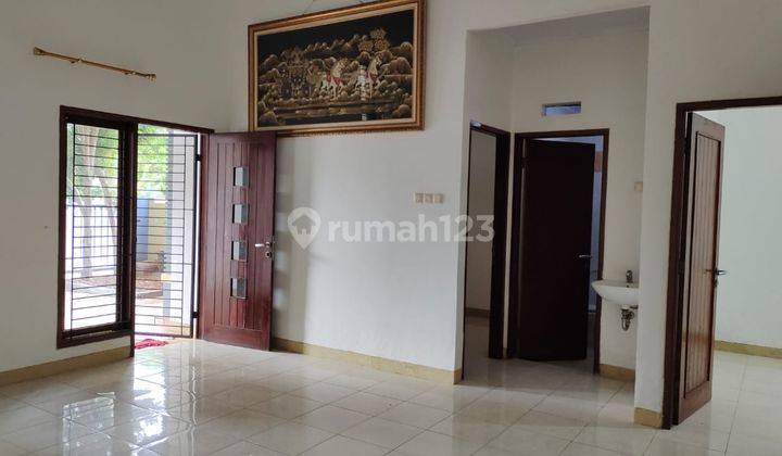 Rumah di Cluster Aralia Harapan Indah 2 Bekasi 9