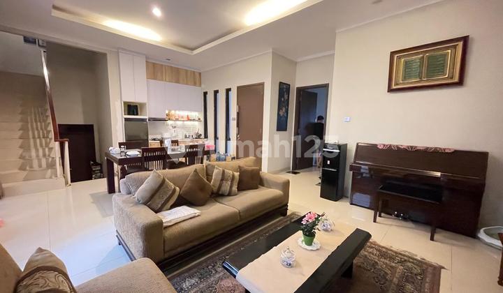 Rumah Mewah di Cluster Kebayoran Sektor 7 Bintaro Tangerang Selatan