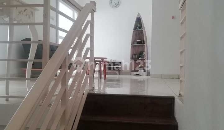 Fully Furnished 2½ Story House 5 BR 4 BA @Bintaro - Sector 5 2