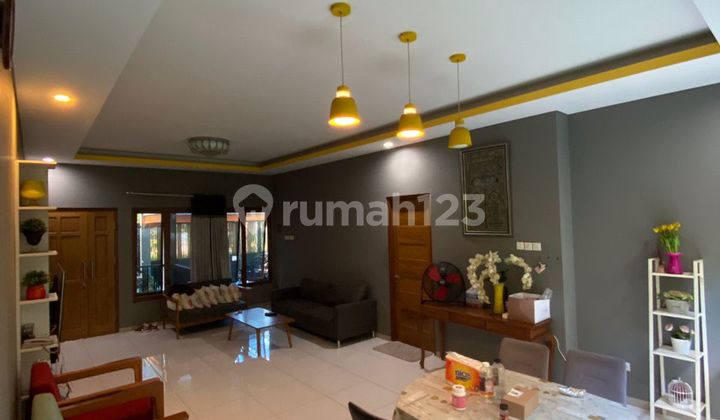 A Ready-to-Occupy Split Level House with a Strategic Location in Ciledug 2