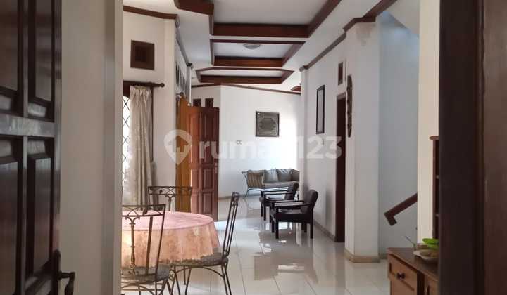 Rumah 2 Lantai Luas Siap Huni dengan Hunian Nyaman dan Asri.