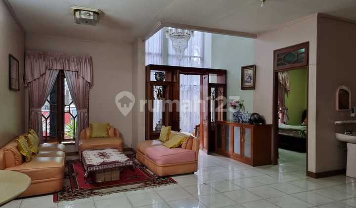 Rumah 2 Lantai Siap Huni dengan Hunian Nyaman dan Asri @Cipanas, Jawa Barat 2