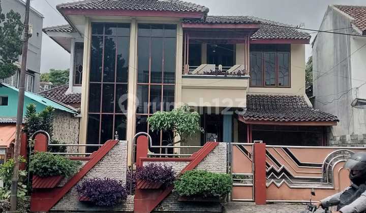 Rumah 2 Lantai Siap Huni dengan Hunian Nyaman dan Asri @Cipanas, Jawa Barat 1