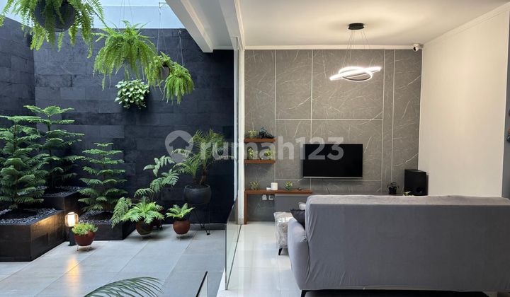 Rumah Asri Bebas Banjir Di Cluster Discovery Bintaro Sektor 9