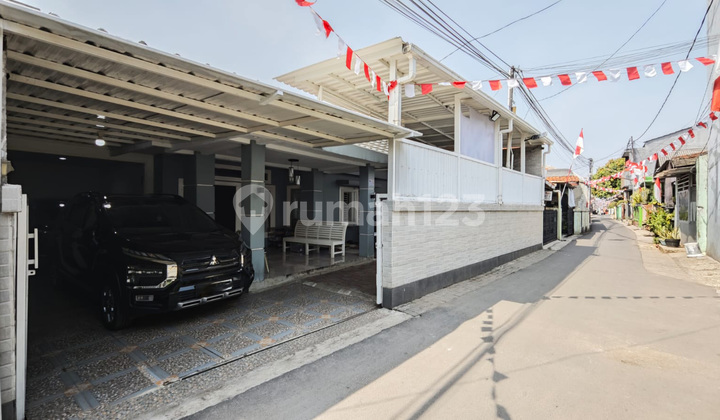 Rumah Cantik Siap Huni dan Kondisi Terawat @Pondok Aren, Tangerang Selatan 2