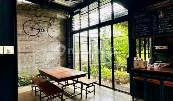 Rumah Dengan Interior Menarik Siap Huni Di Emerald Bintaro Sektor 9