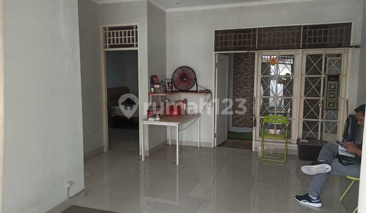 Rumah Renovasi Dua Lantai di Cluster Kasuari Bintaro Sektor 9 2