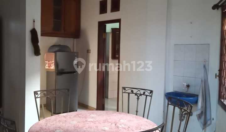 Rumah 2 Lantai Luas Siap Huni dengan Hunian Nyaman dan Asri. 2