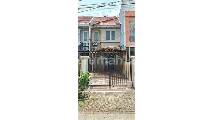 Rumah Gading Arcadia, Kelapa Gading. Bukan Rumah Baru. Siap Huni