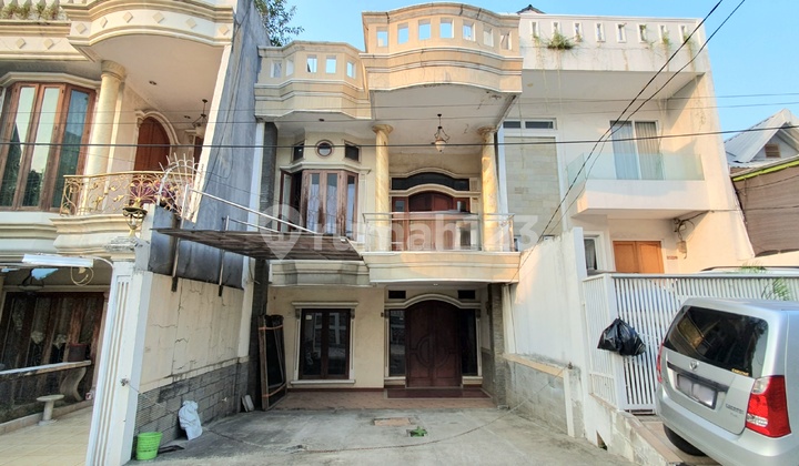 Rumah tua Puspa Gading, Kelapa Gading Rumah tua Puspa Gading, Kelapa Gading