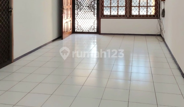 For Rent: A neat, well-maintained, and ready-to-occupy house in Janur Asri, Kelapa Gading.