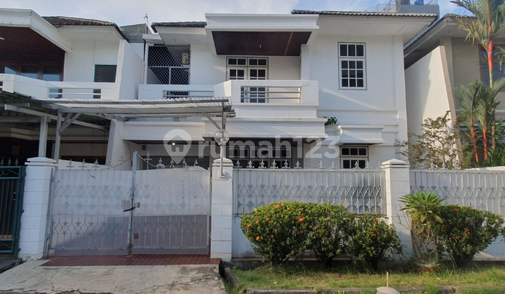 Rumah desain orisinil Summarecon di Janur Elok, Kelapa Gading. Rapih. Siap huni. 11x20m2 2