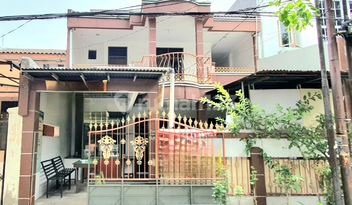 Rumah Banyo Raya, Bcs, Kelapa Gading Luas 6x25m2 1