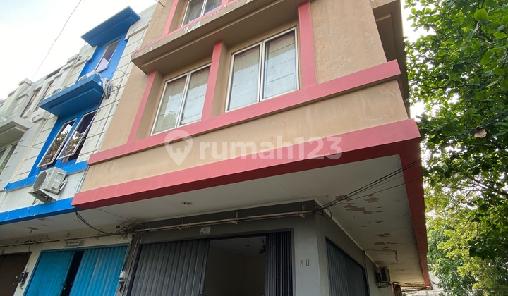For Sale: 4-Story Shop House in Duren Sawit, IDR 2.8 Billion Negotiable 1