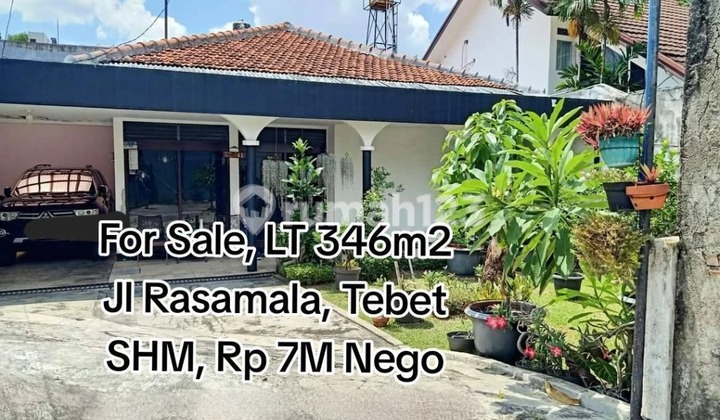 Sell Strategic Tebet House in the City Center Sell Strategic Tebet House in the City Center