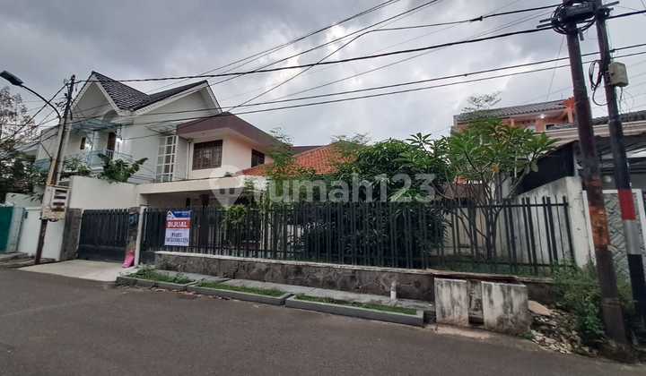 Rumah Murah Tapi Masih Sangat Bagus di Bawah Harga Pasar. Rawamangun Dalam Komplek 2 Lantai Jual Kondisi Bagus Siap Huni, Luas, Jalan Depan Lebar 3 Mobil