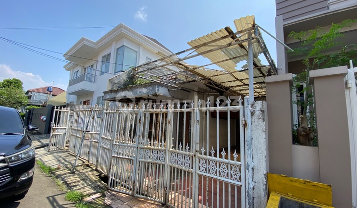Rumah Tua Lokasi Super Strategis Pulo Gadung Luas 170M2, Jalan Depan Lebar 2 Mobil, Hak Milik Harga Nego Sampai Jadi