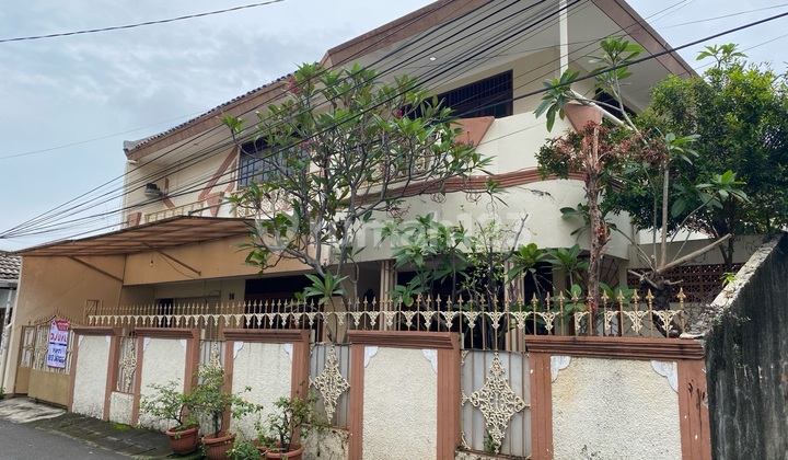 Jual Rumah Kayu Putih Kondisi Baik Siap Huni Terawat Harga Miring Mepet NJOP 6 M. Jual Cepat Butuh Dana