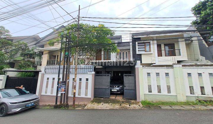 Rumah 2 Lantai Lokasi Premium Strategis 1