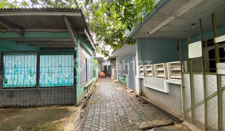 Jual Rumah Tua Lokasi Strategis Di Cimanggis Depok Luas 100m2 Mepet Njop