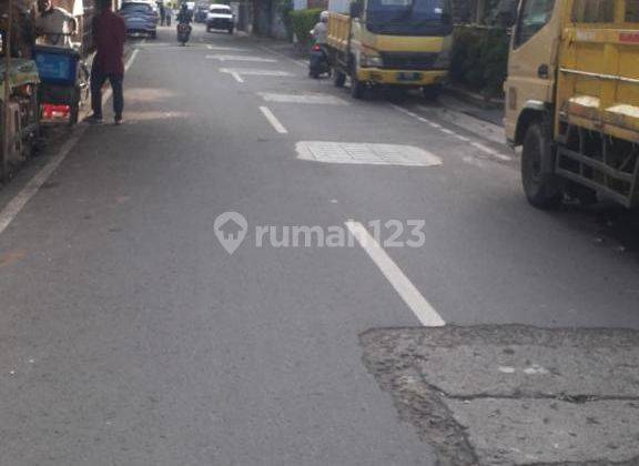 Ruko di Pasar baru
Jakpus Luas tanah 160 m bagus siap pakai 11