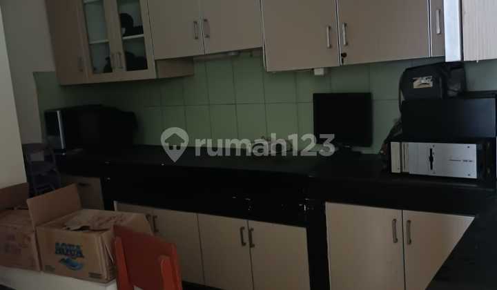 Ruko di Kebon jeruk
,Taman sari
Dekat Mangga besar, 4 lantai hanya 2.9M SHM